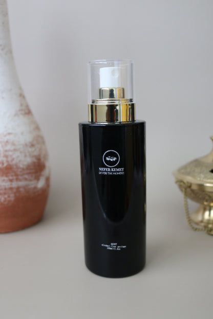100 ml black perfume bottle around a vase and incense burner for refills